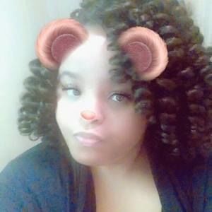 Meet your Posher, Tia